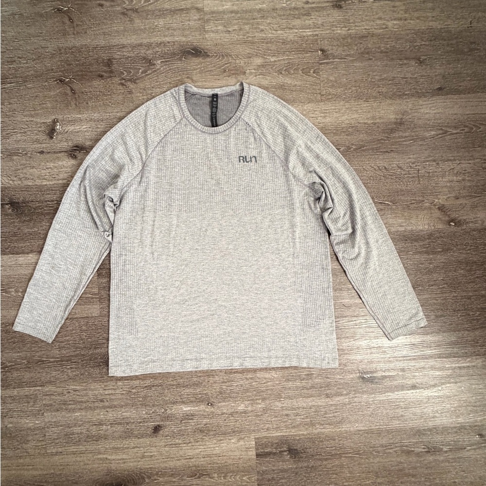 lululemon athletica Light Gray Long Sleeve Tee